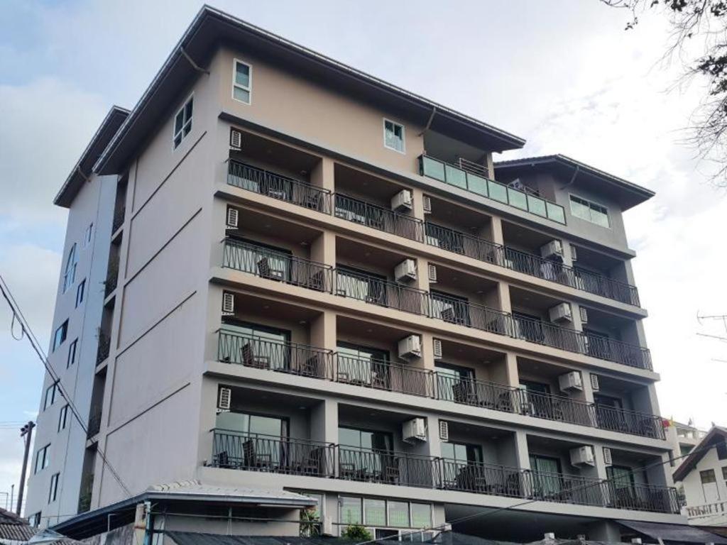 T5 Suites Pattaya Eksteriør bilde